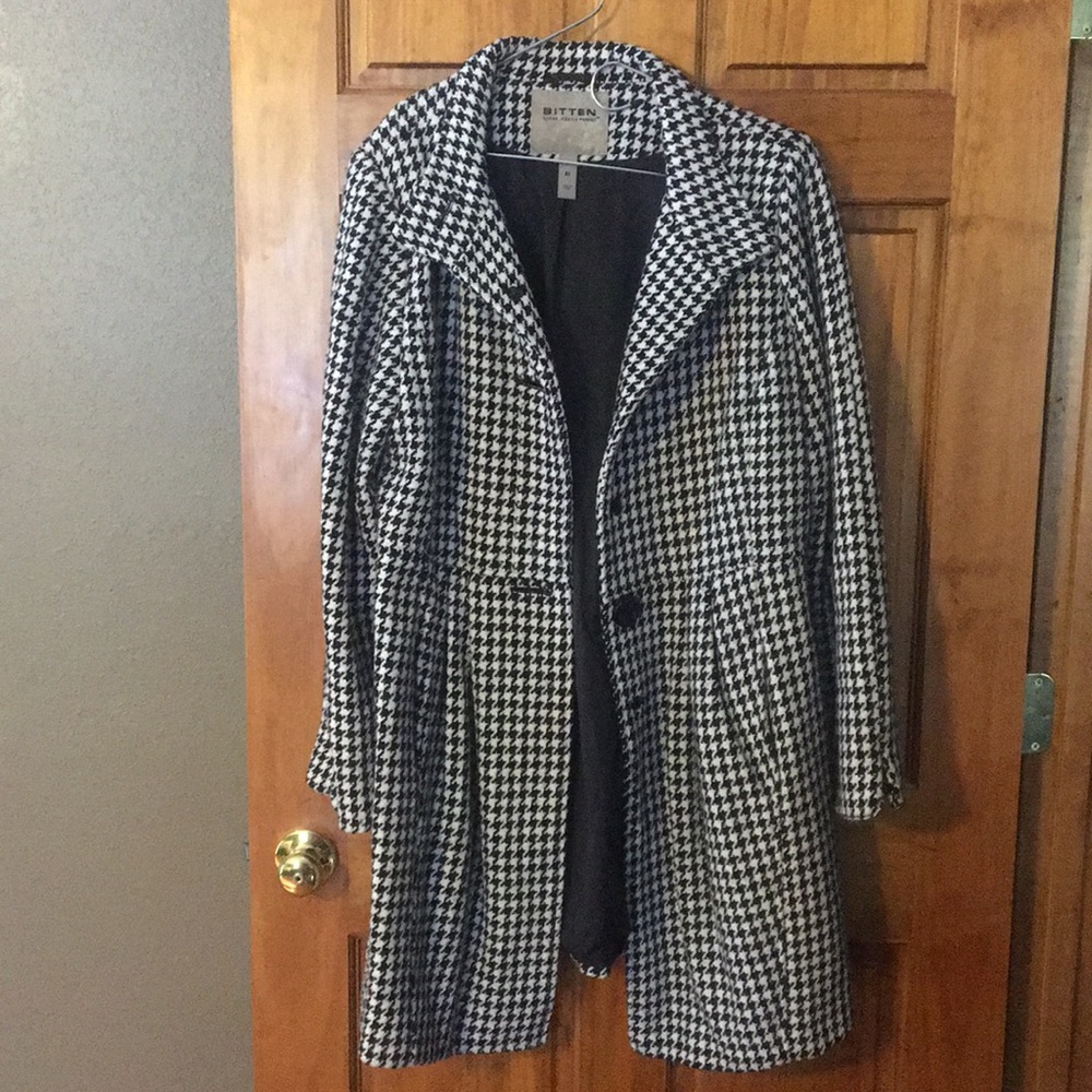 Bitten (Sarah Jessica Parker) Coat.  Size XL